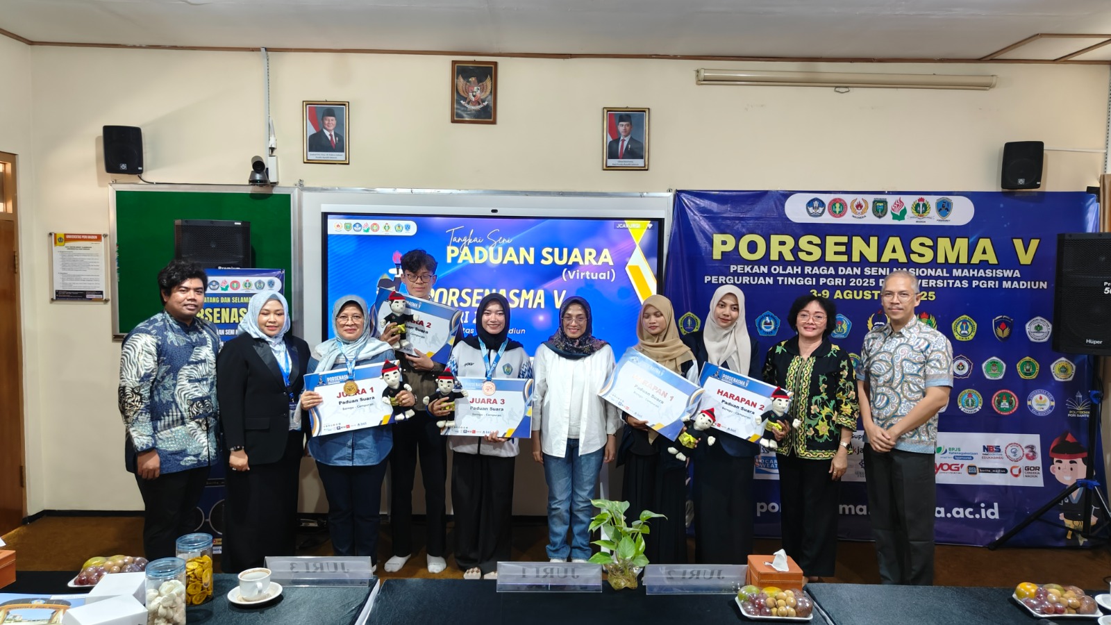 Pertandingan Tangkai Seni Paduan Suara Porsenasma V PT PGRI 2025