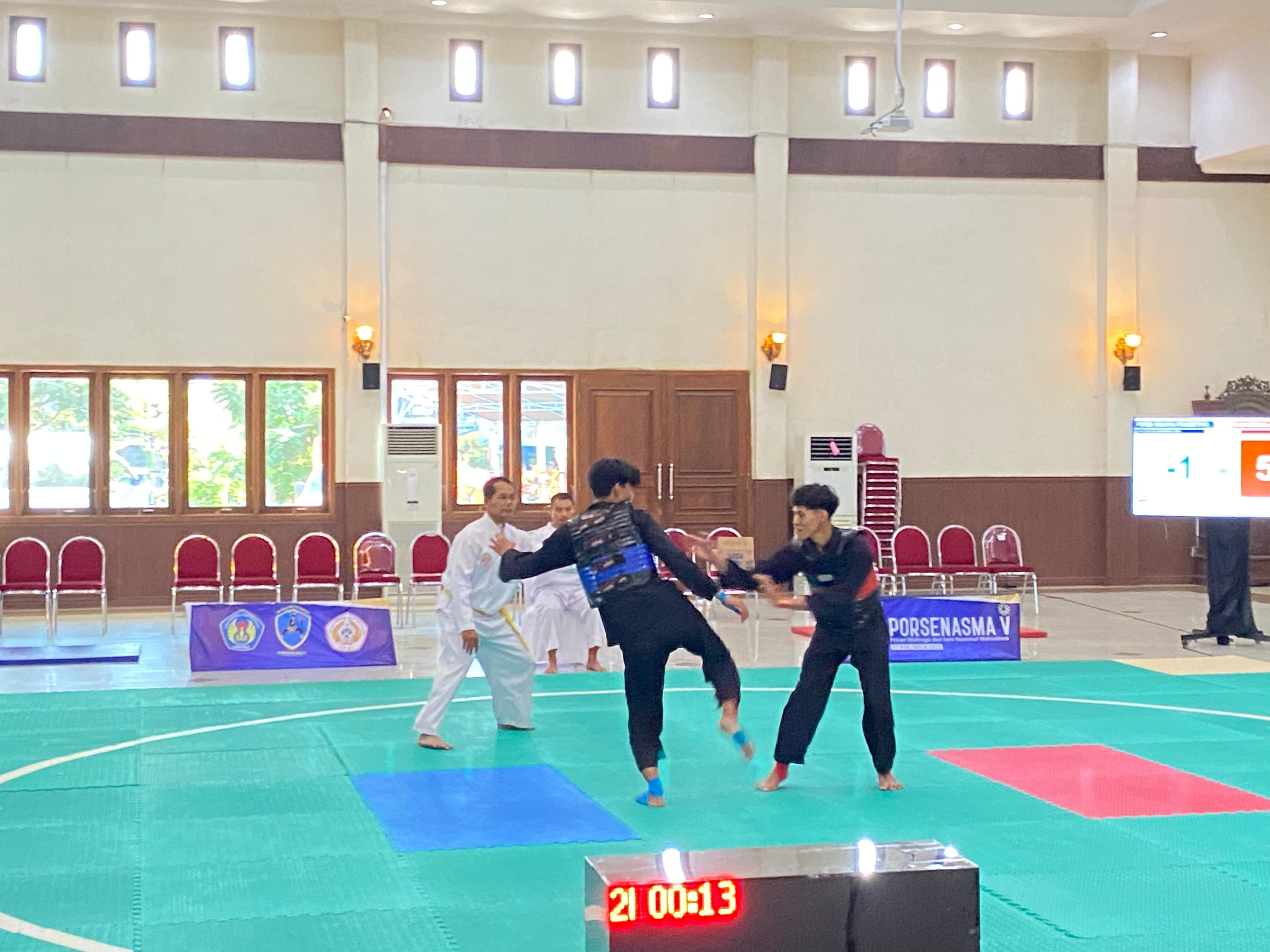Pertandingan Cabang Olahraga Pencak Silat PORSENASMA V PT PGRI 2025